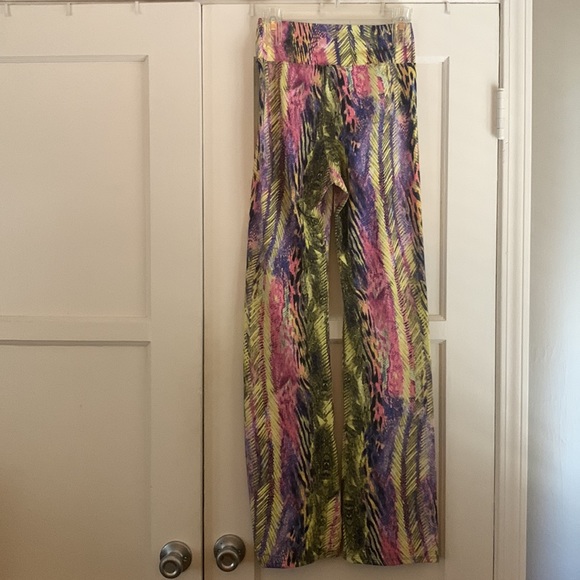 Brooks Taylor Yoga Pants, EUC, worn 2x, Size L, Long Boot Cut, Amazing Stretch - Picture 4 of 5